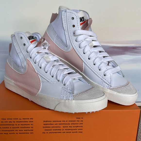 Nike WMNS BLAZER MID '77 JUMBO
WHITE/ATMOSPHERE-PINK
OXFORD-SAIL-SUMMIT
WHITE - Picture 8 of 16